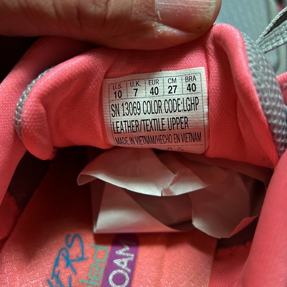 Sketchers Lite-Weight Woman’s Pink & Grey Sneakers - Picture 11 of 11